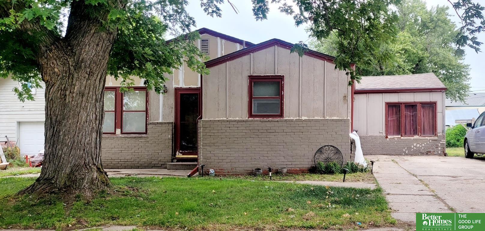 317 E 16 Street
