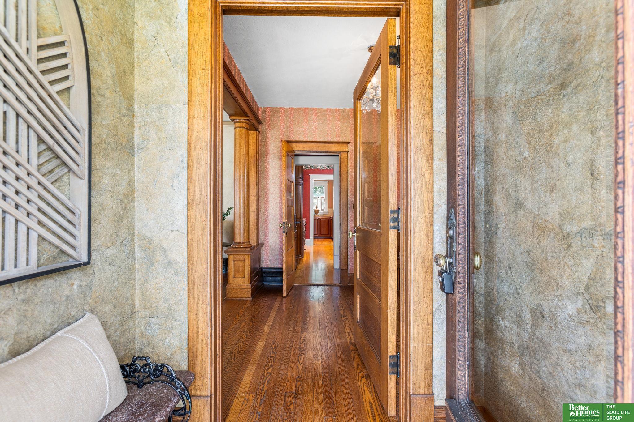 905 William Street