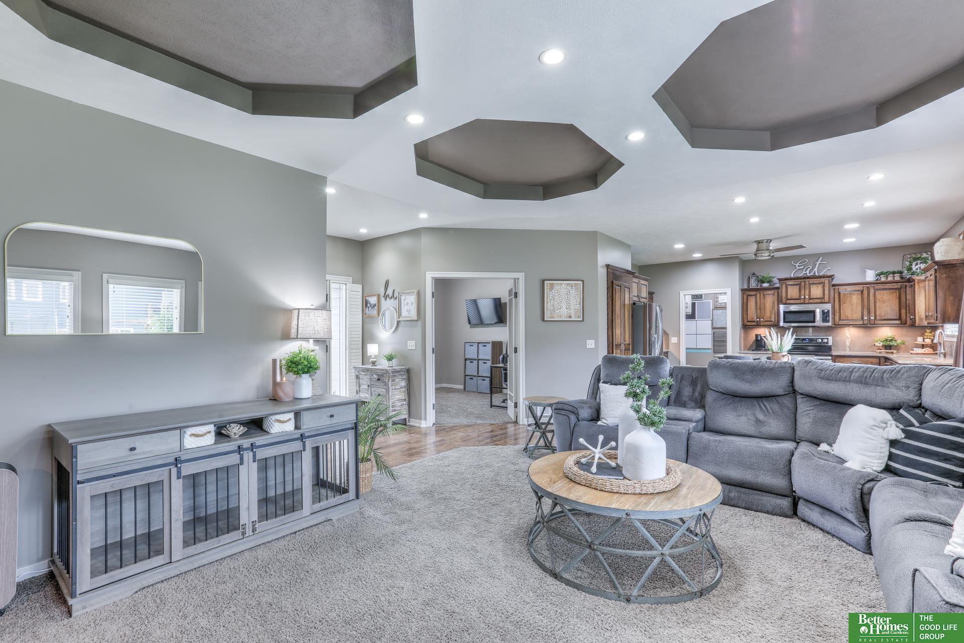 3513 S 201 Circle