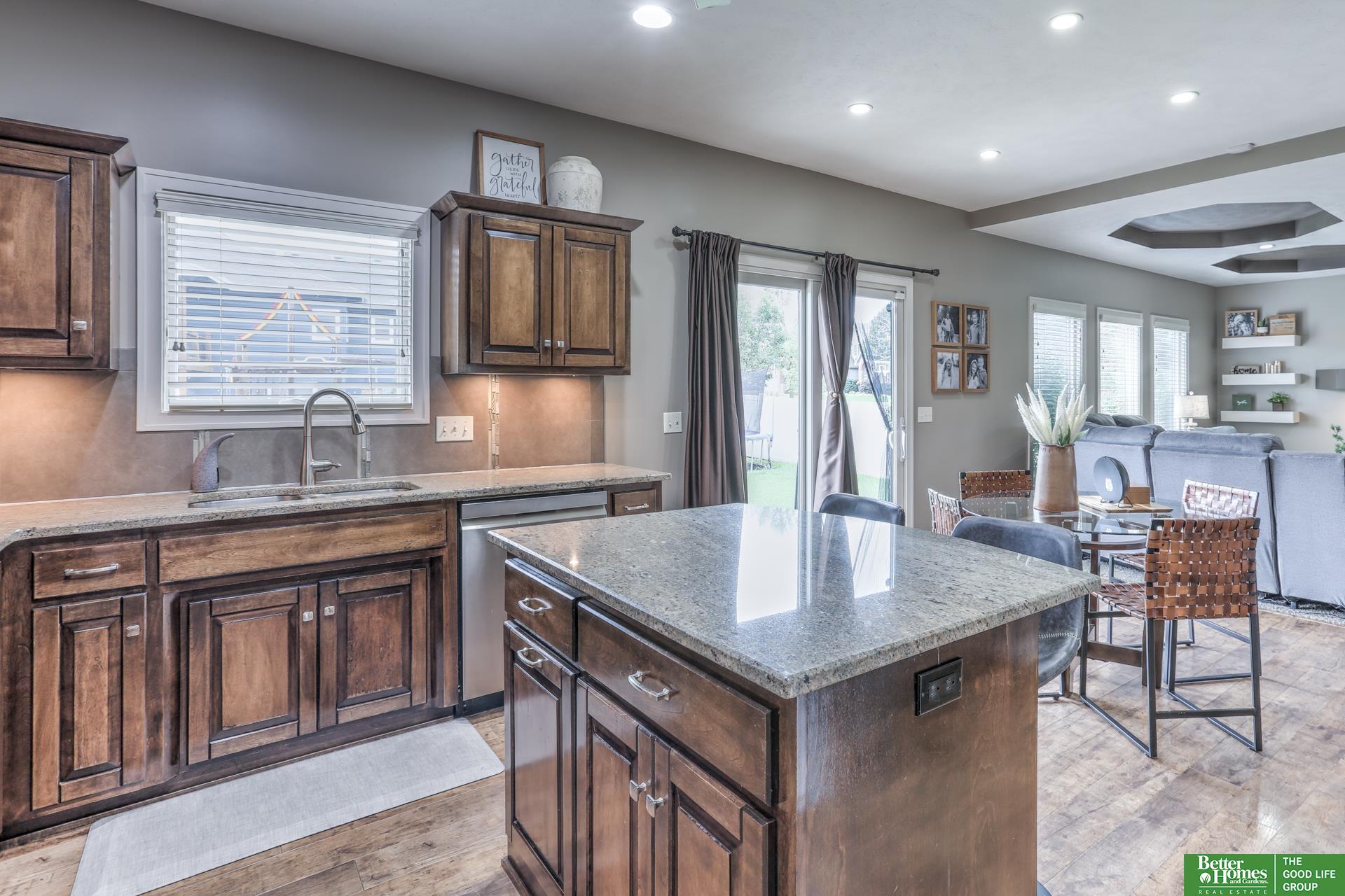 3513 S 201 Circle