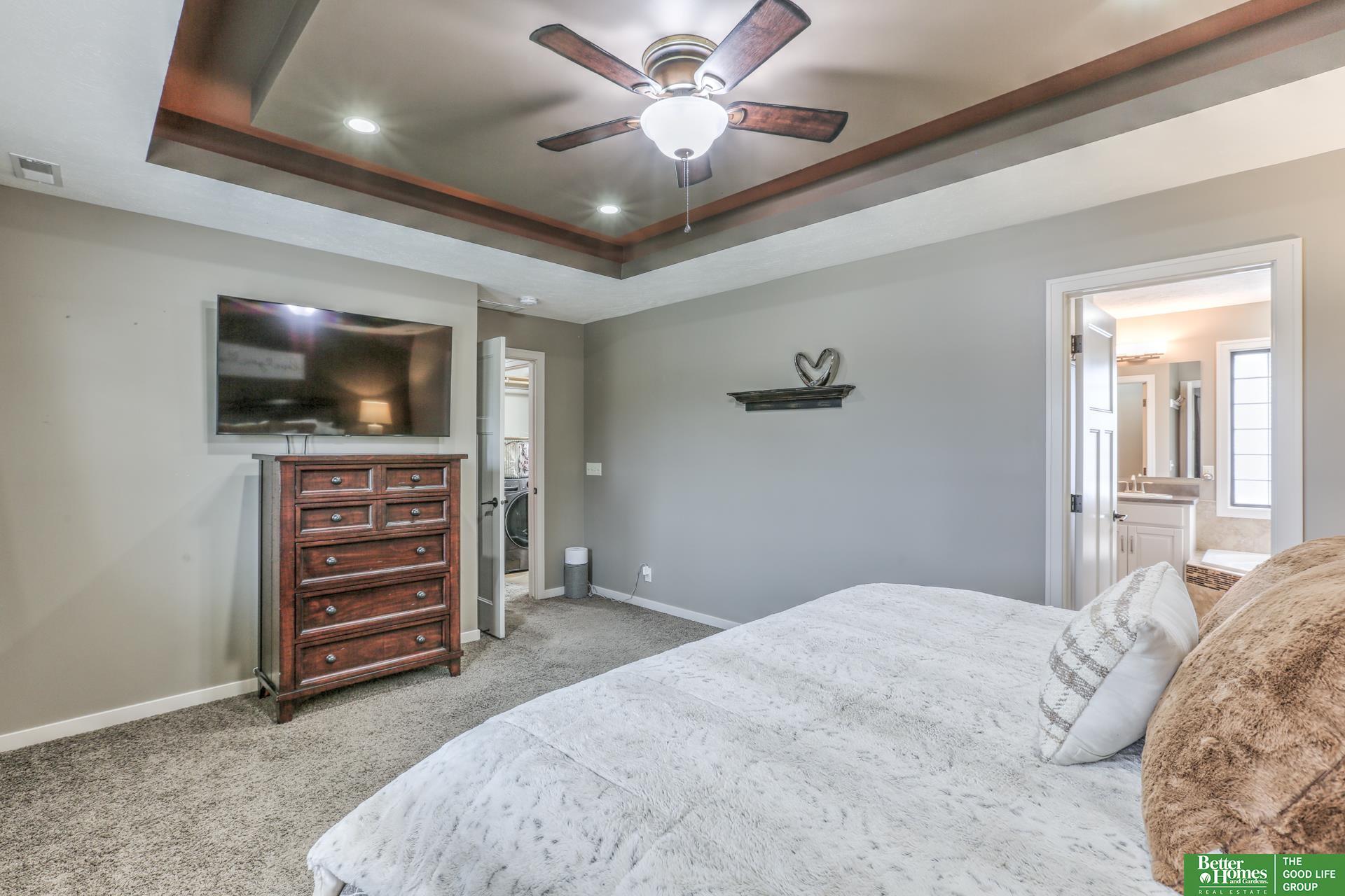 3513 S 201 Circle