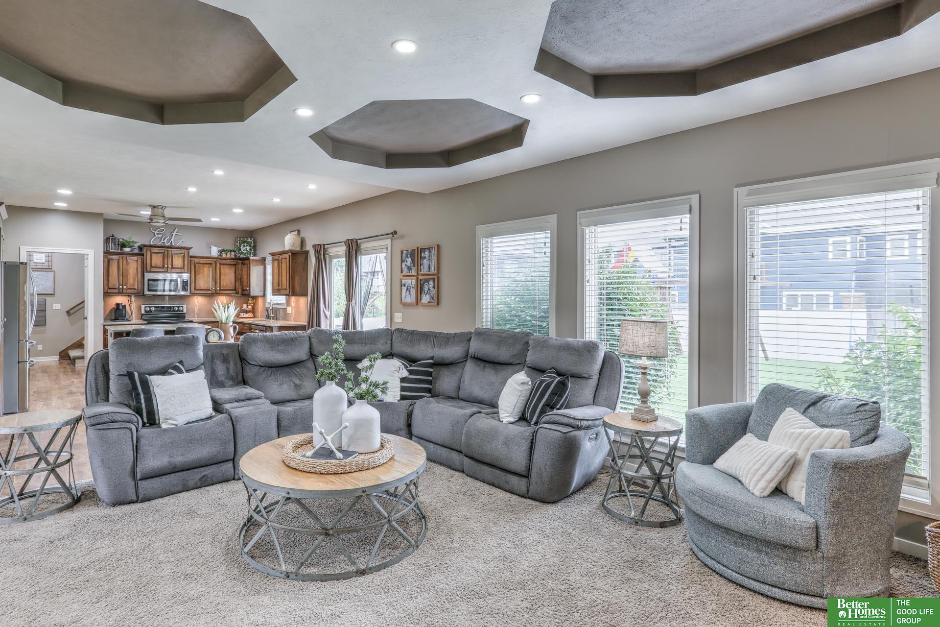3513 S 201 Circle