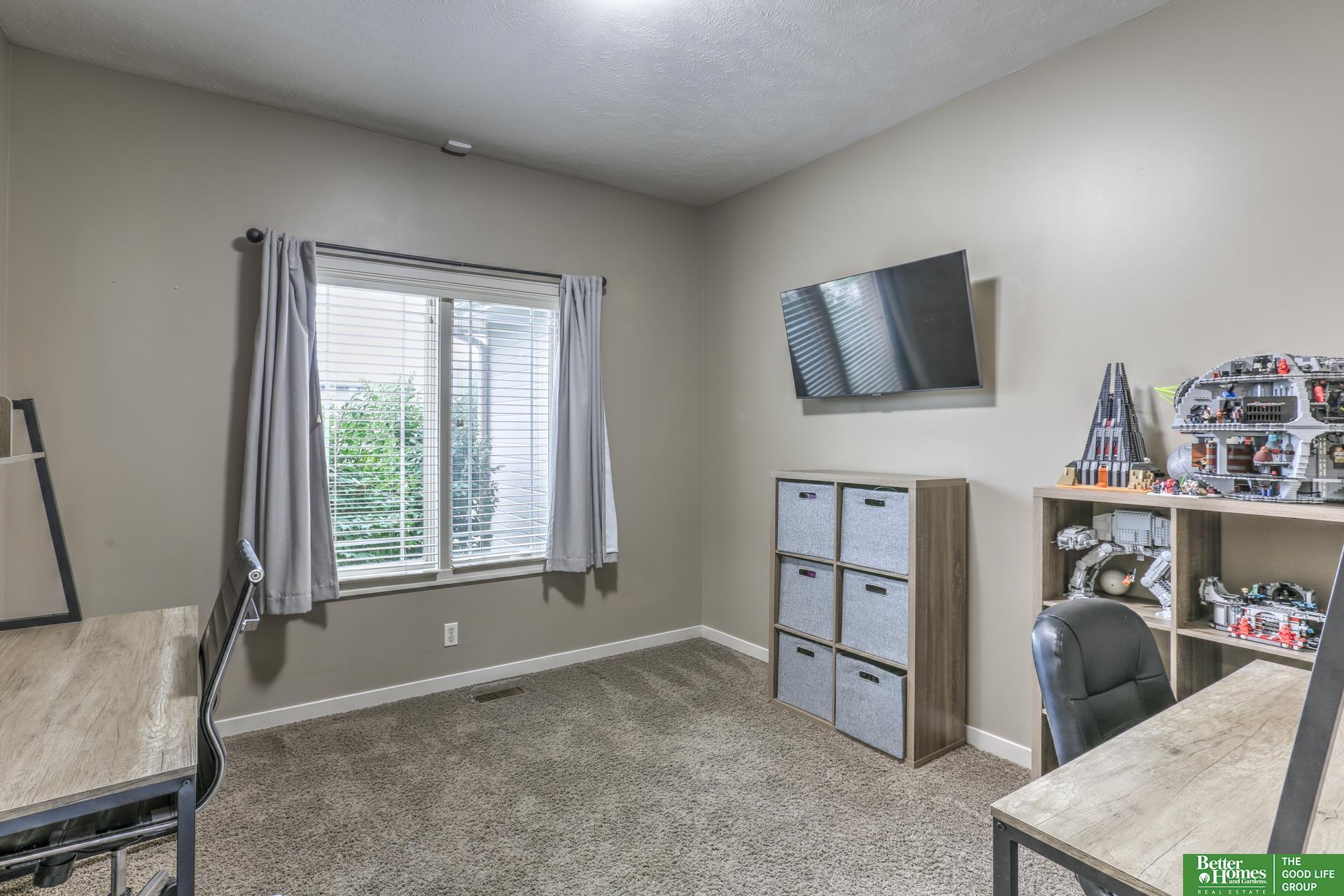 3513 S 201 Circle