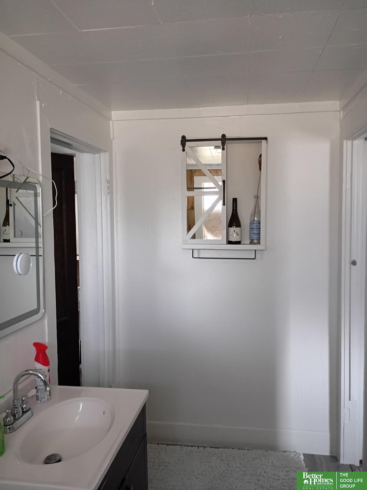 652 W 5th Street