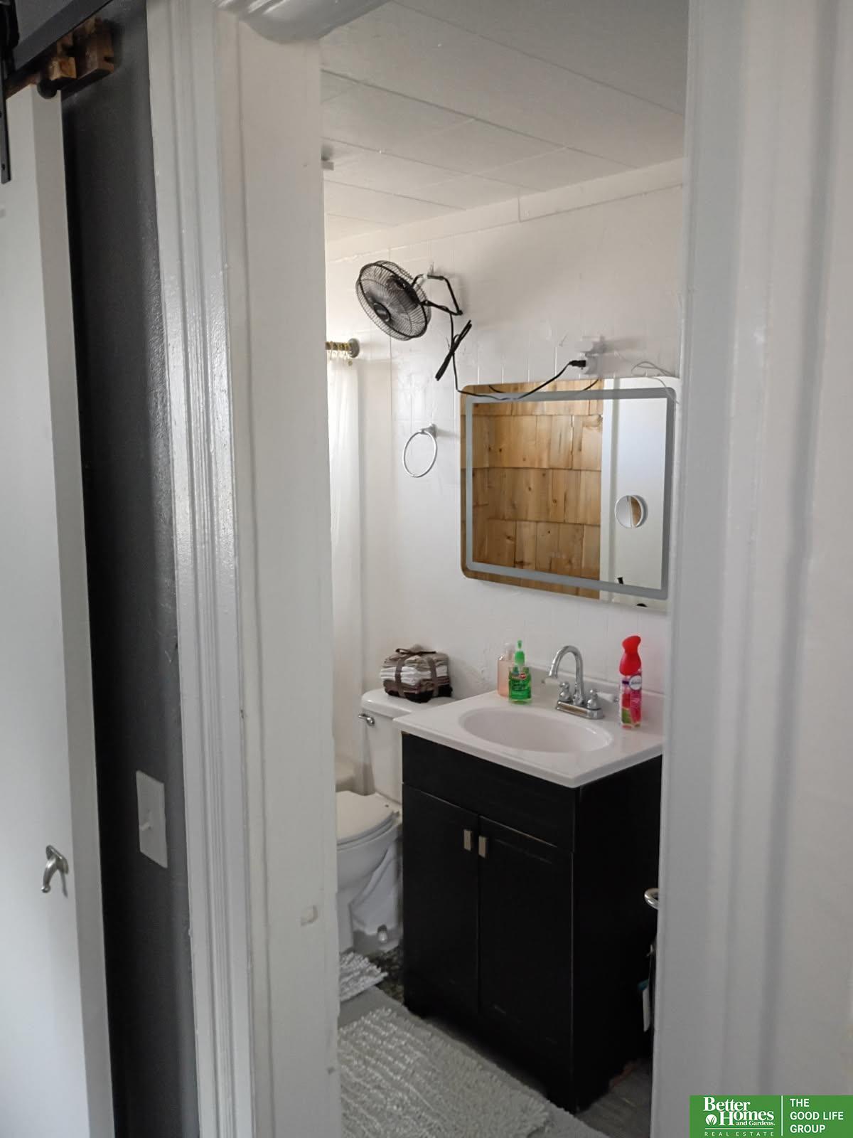 652 W 5th Street