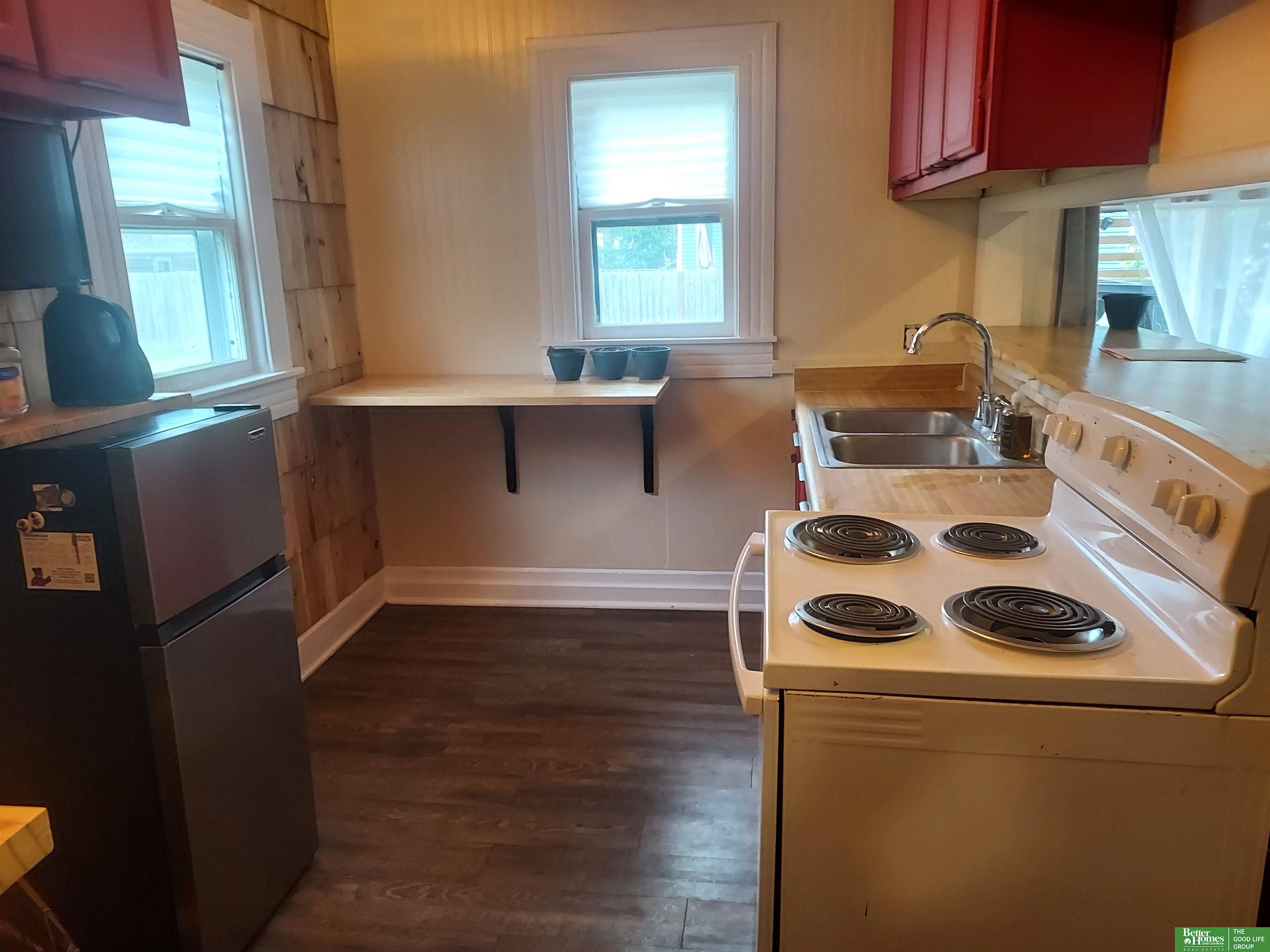 652 W 5th Street