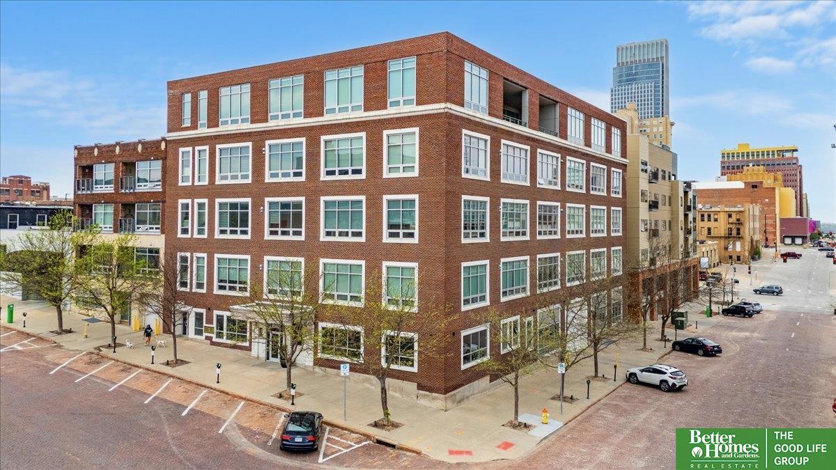 1502 Jones Street # 207