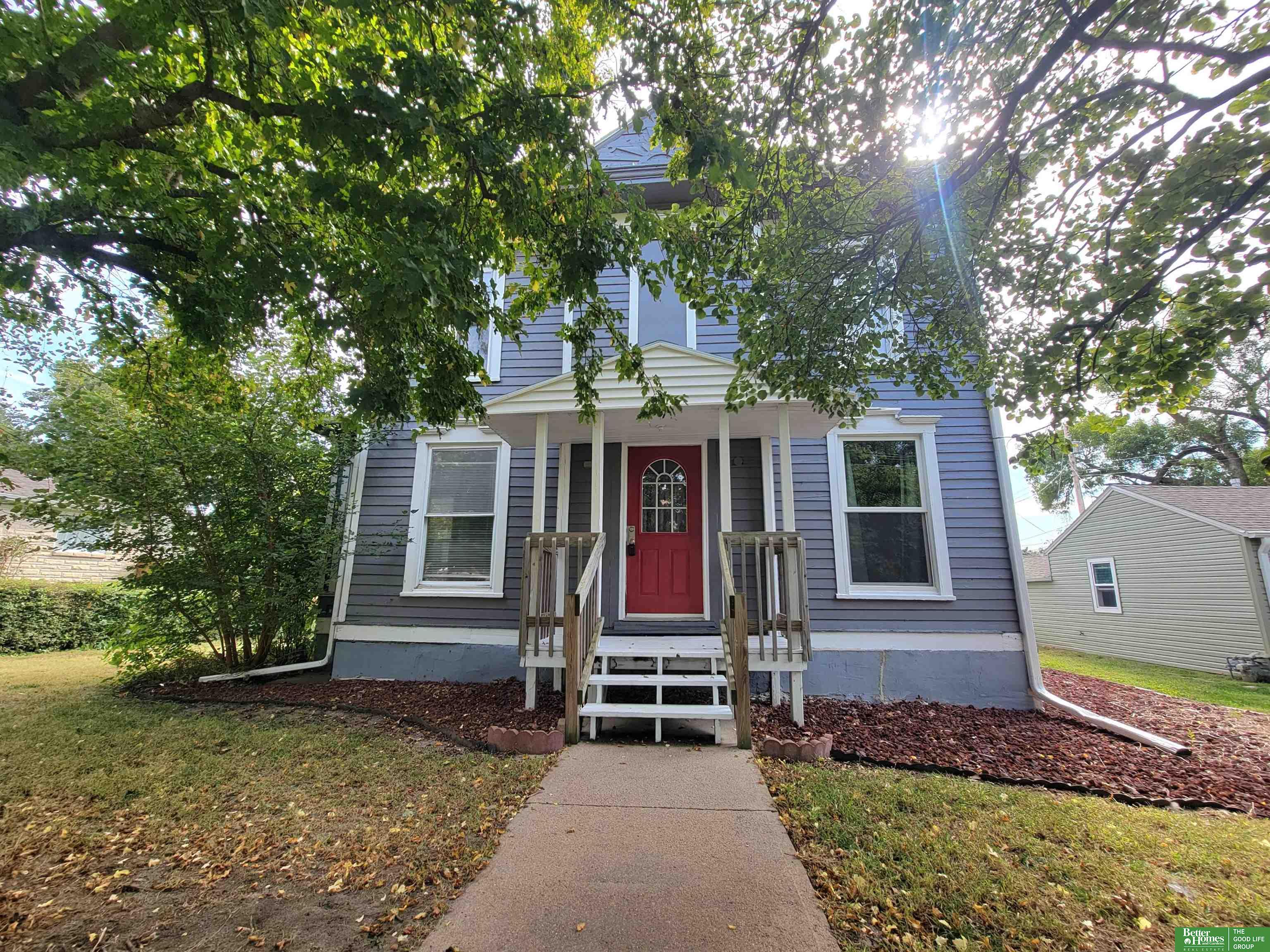 618 E 4th Street