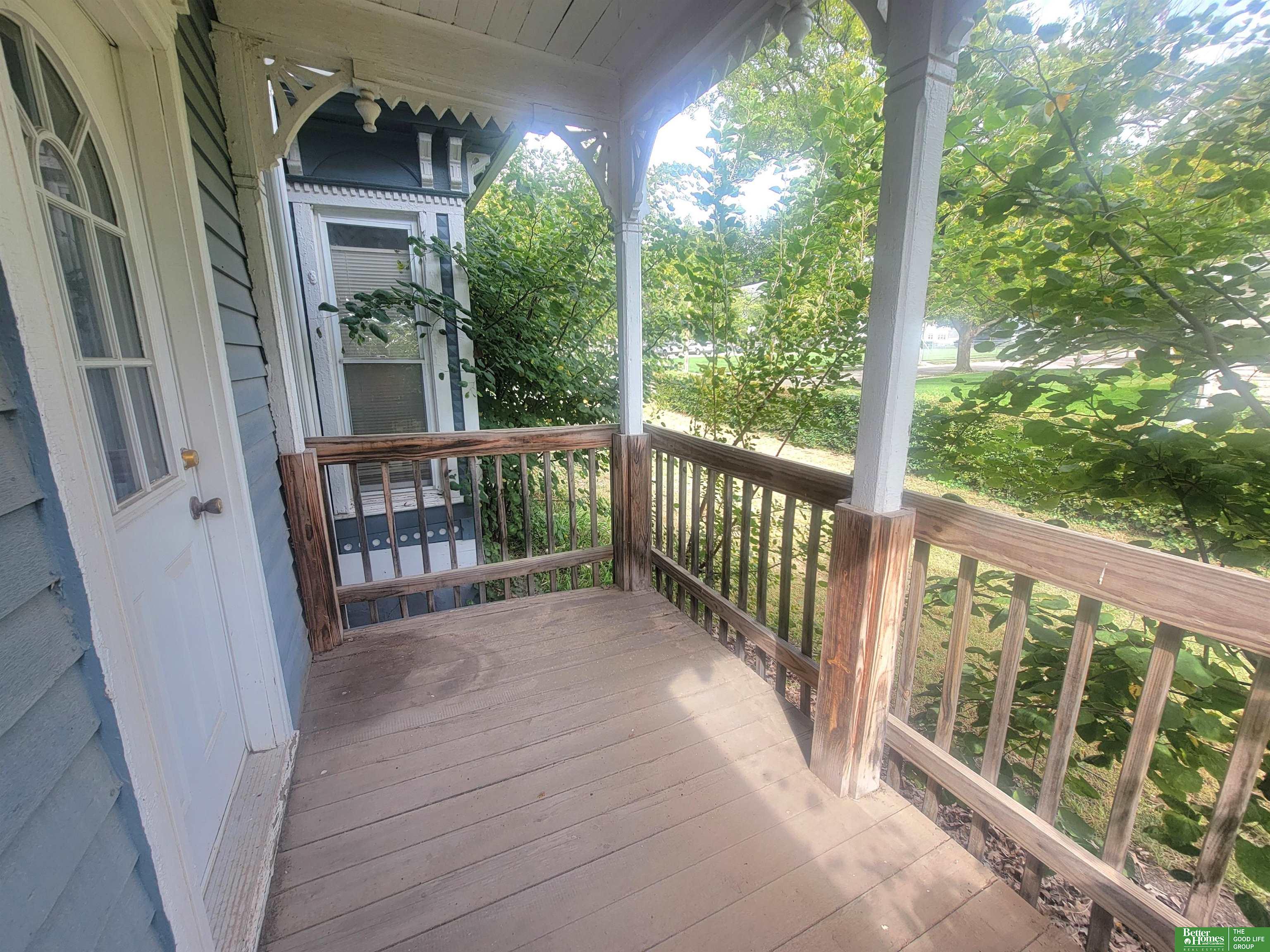 618 E 4th Street