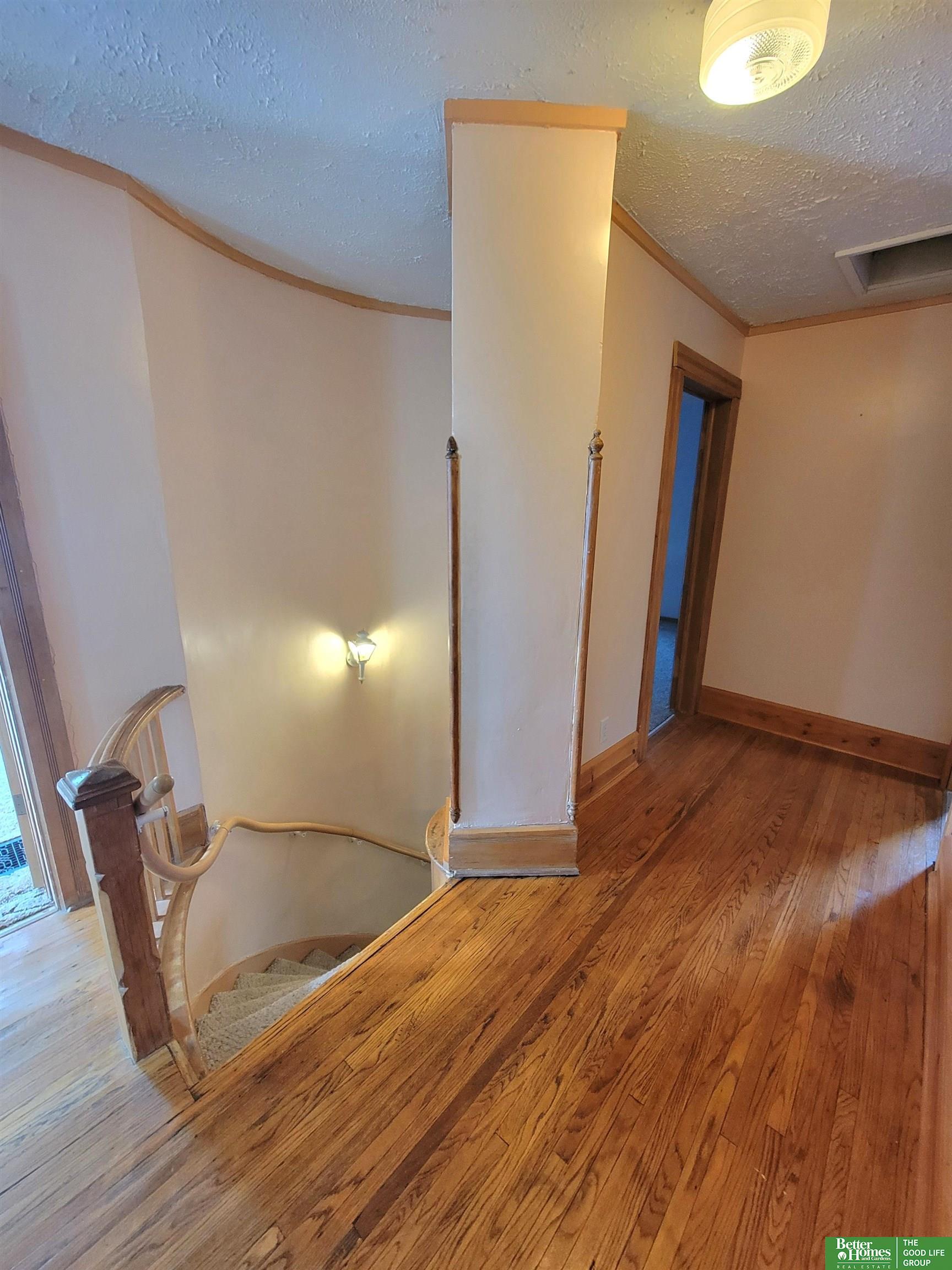 618 E 4th Street