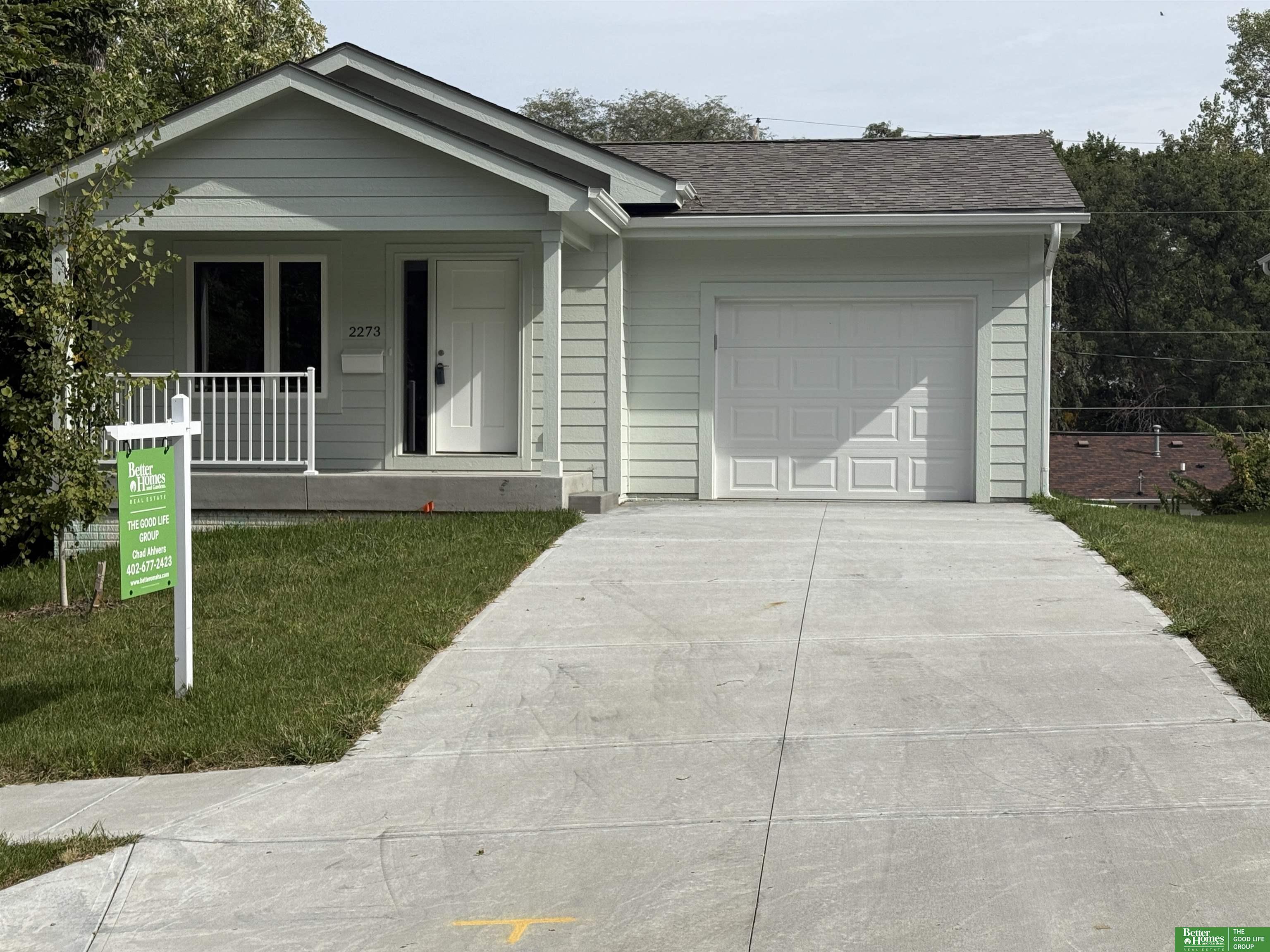 2273 N 38th Avenue