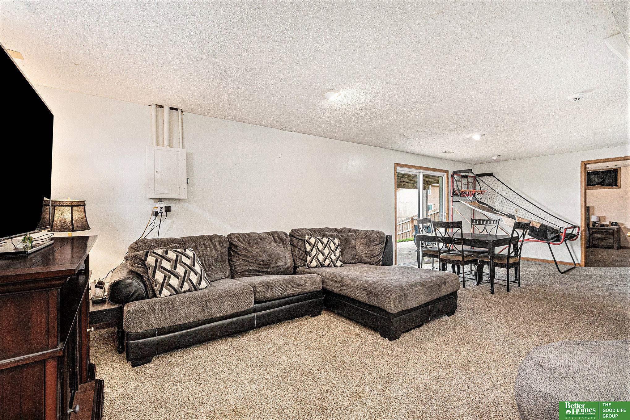 3309 Lookingglass Drive