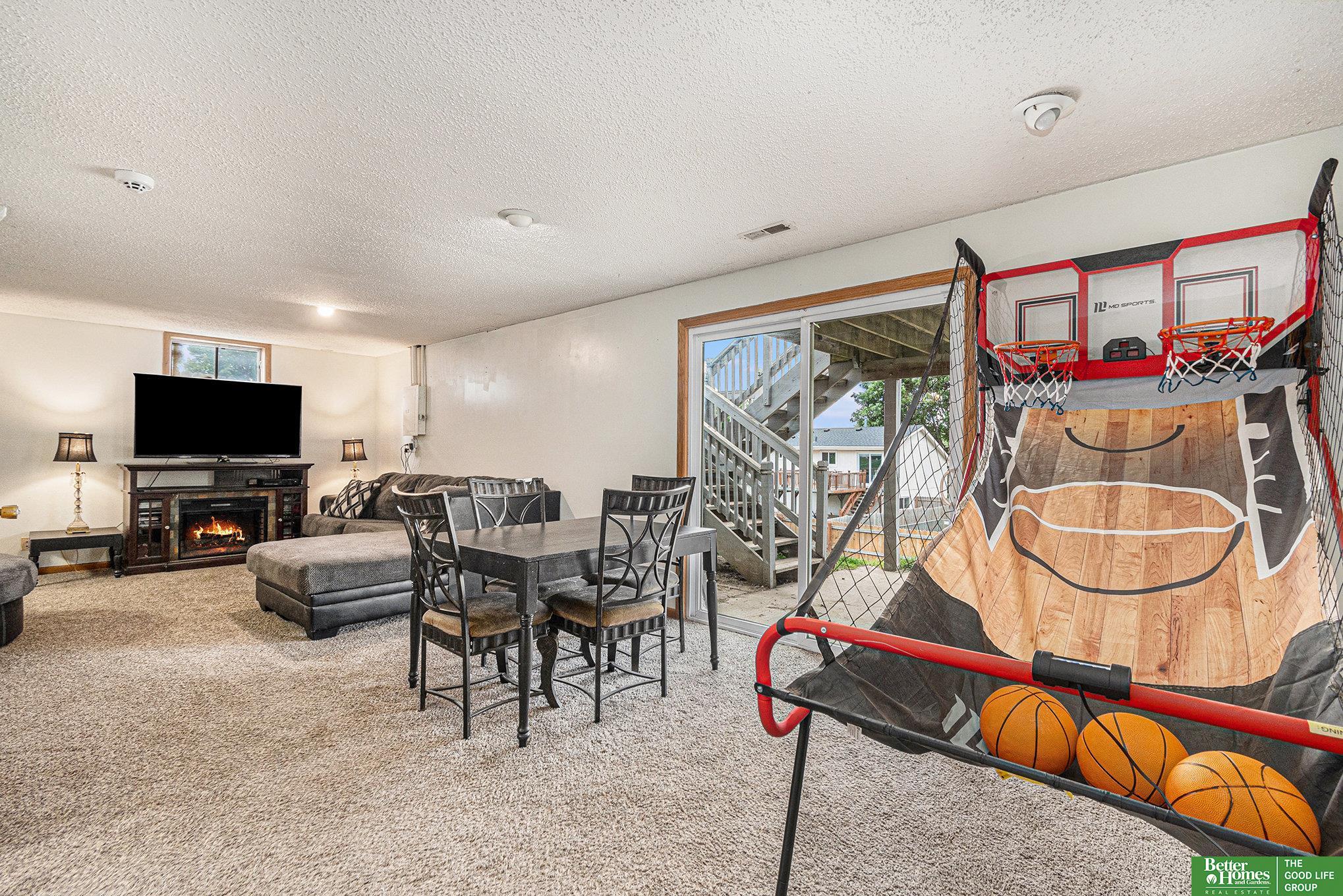 3309 Lookingglass Drive