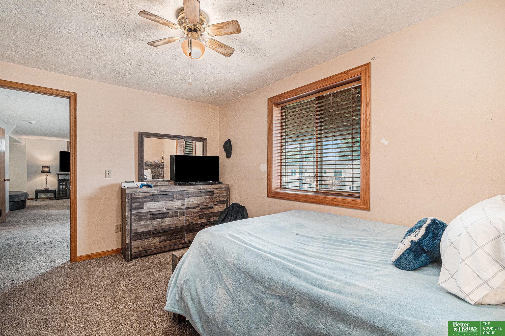 3309 Lookingglass Drive