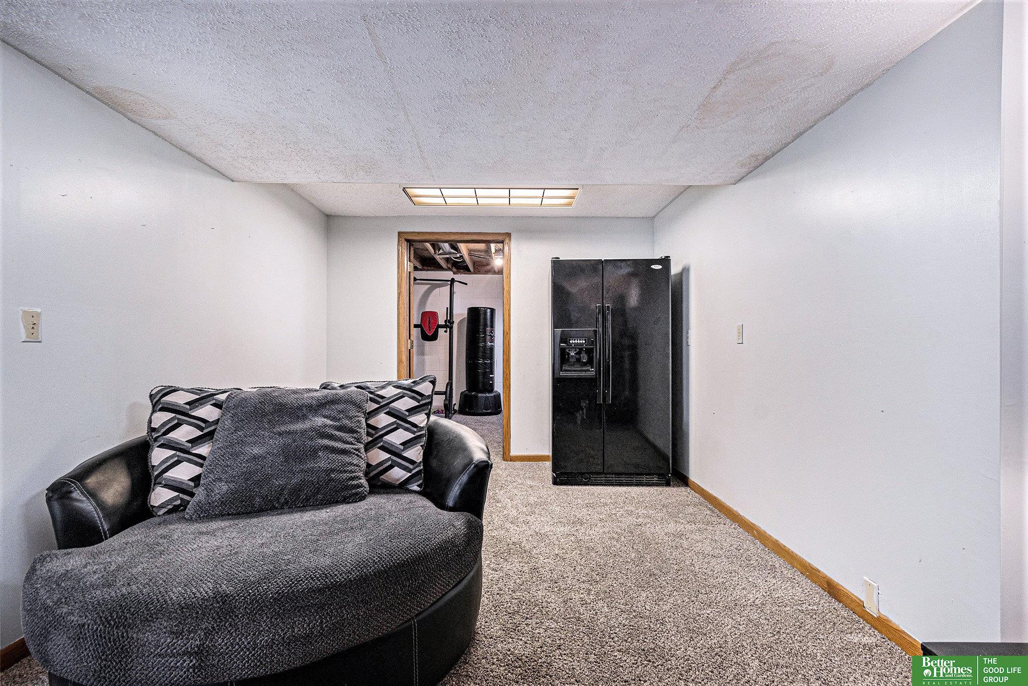 3309 Lookingglass Drive
