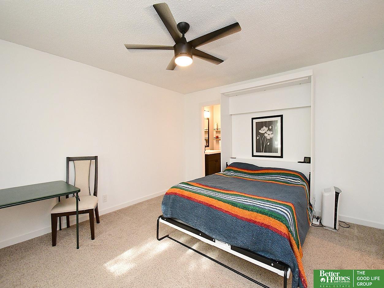 524 S 36 Court