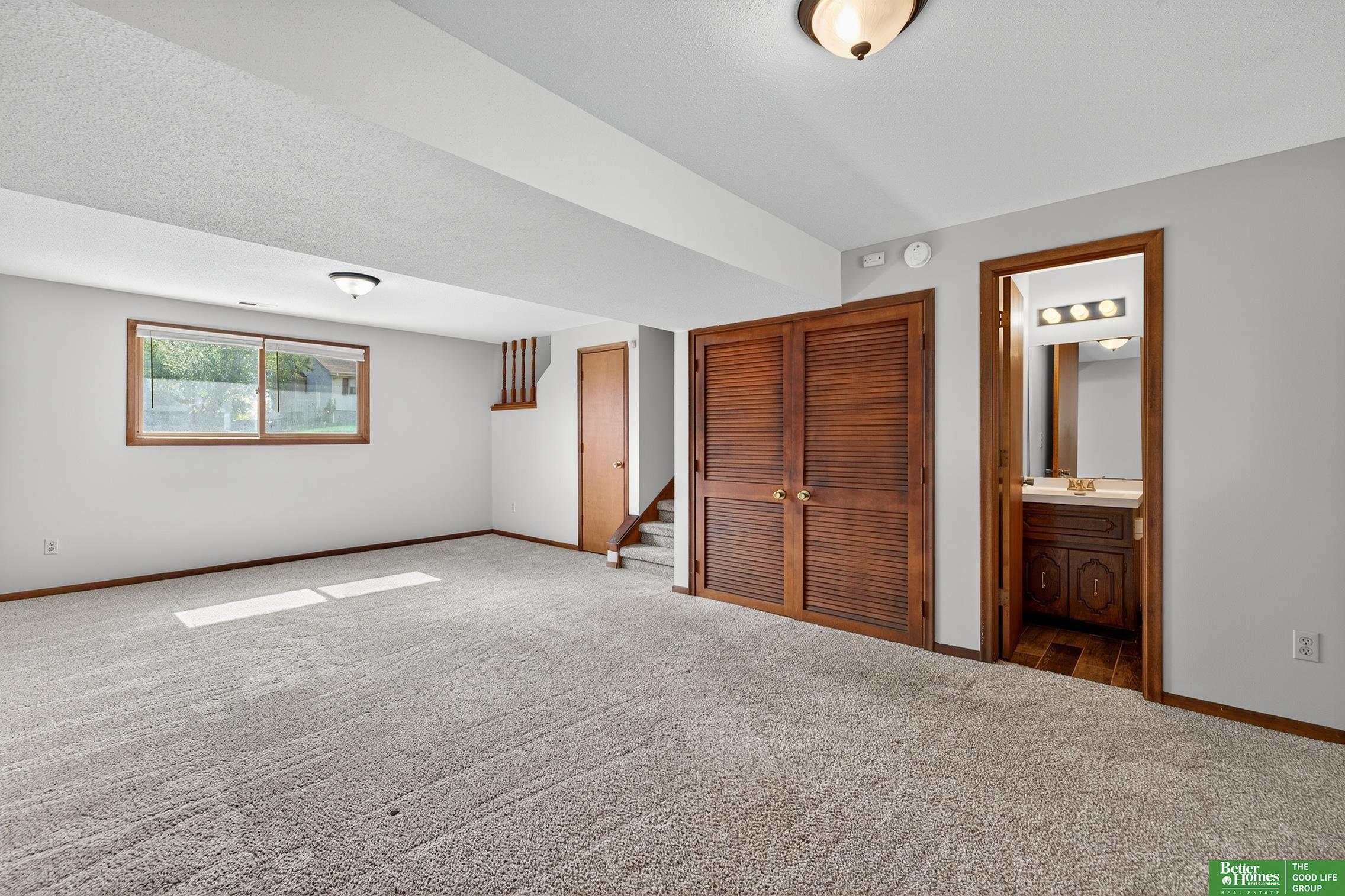 3716 Lookingglass Drive