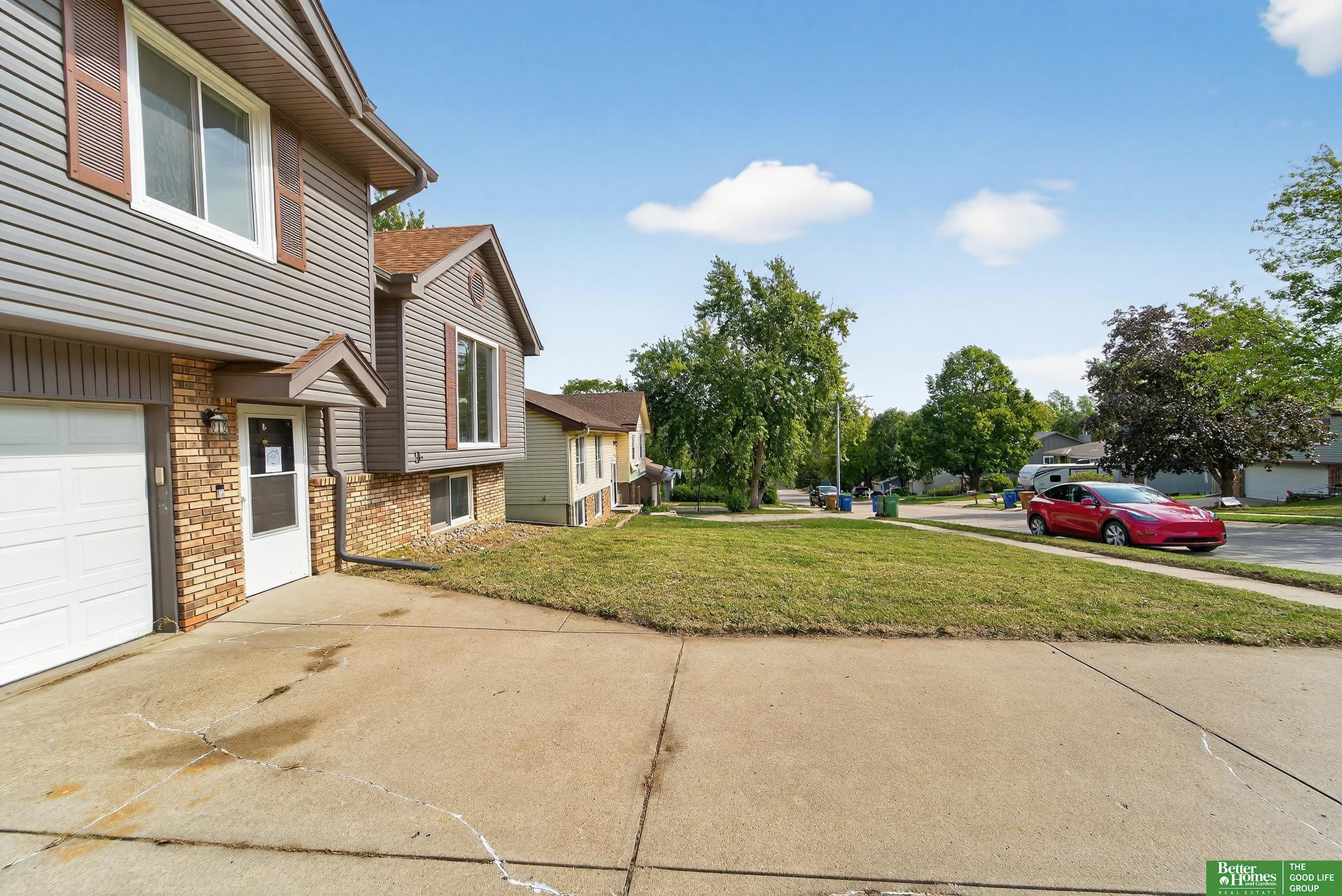 3716 Lookingglass Drive