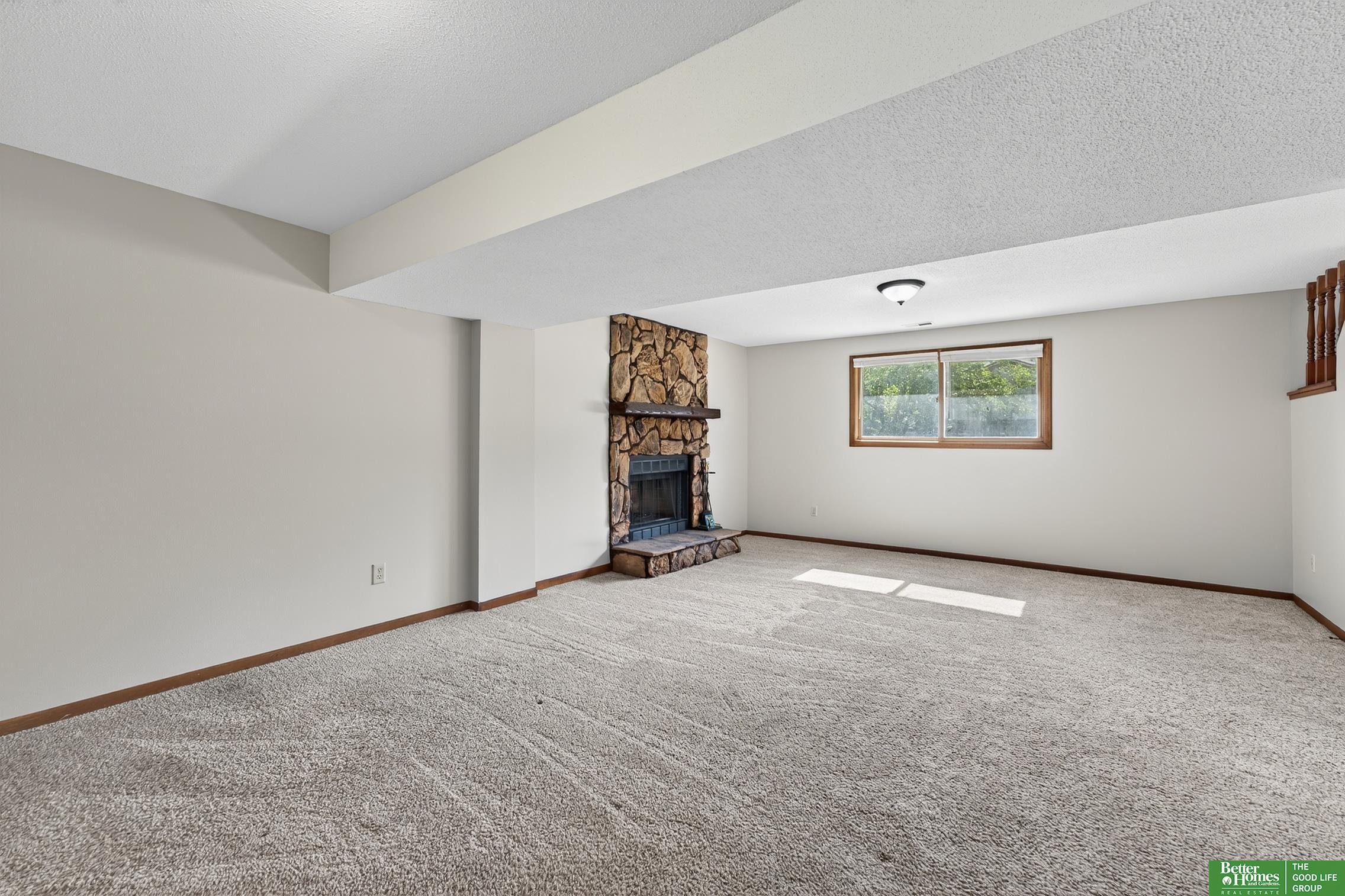 3716 Lookingglass Drive