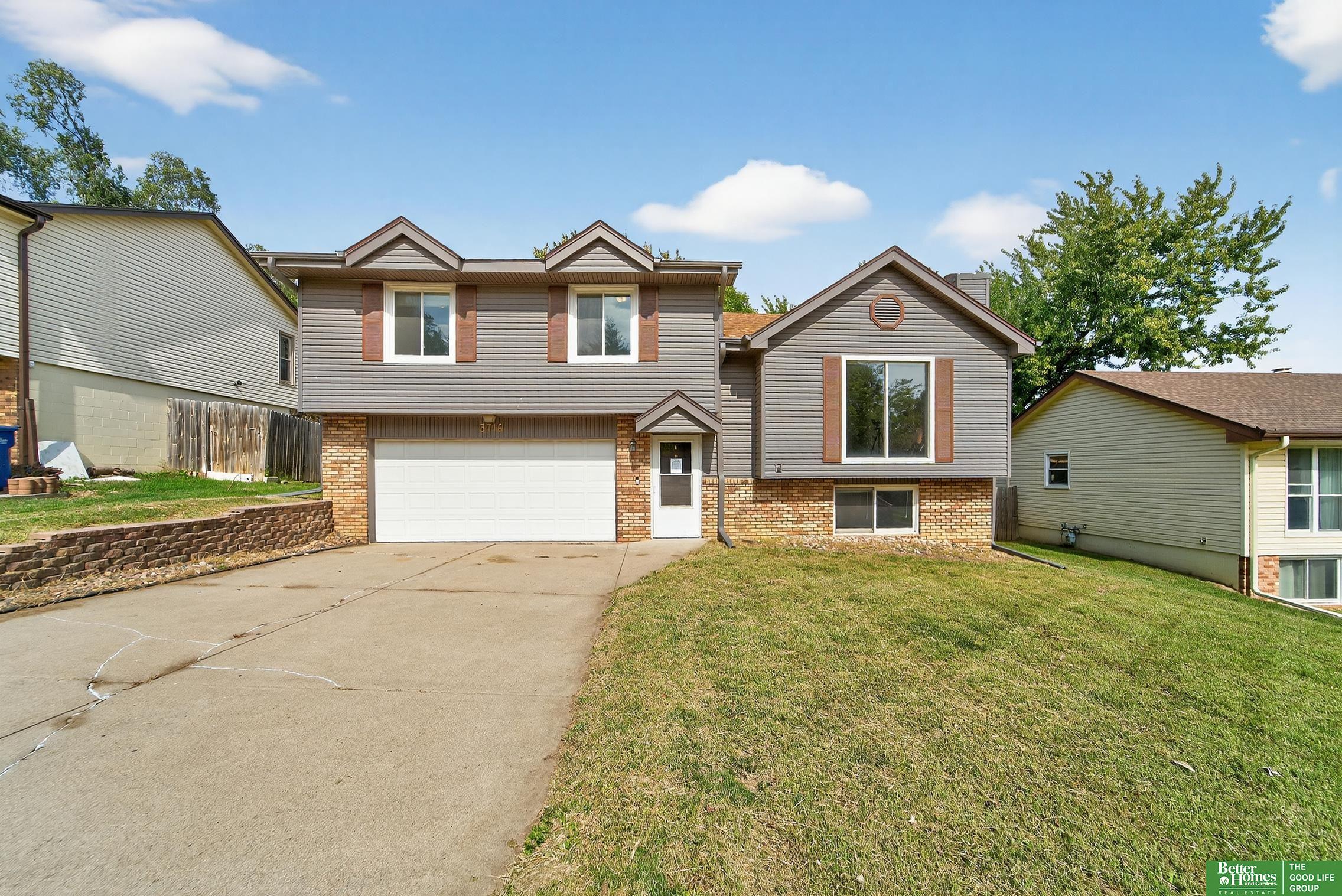 3716 Lookingglass Drive