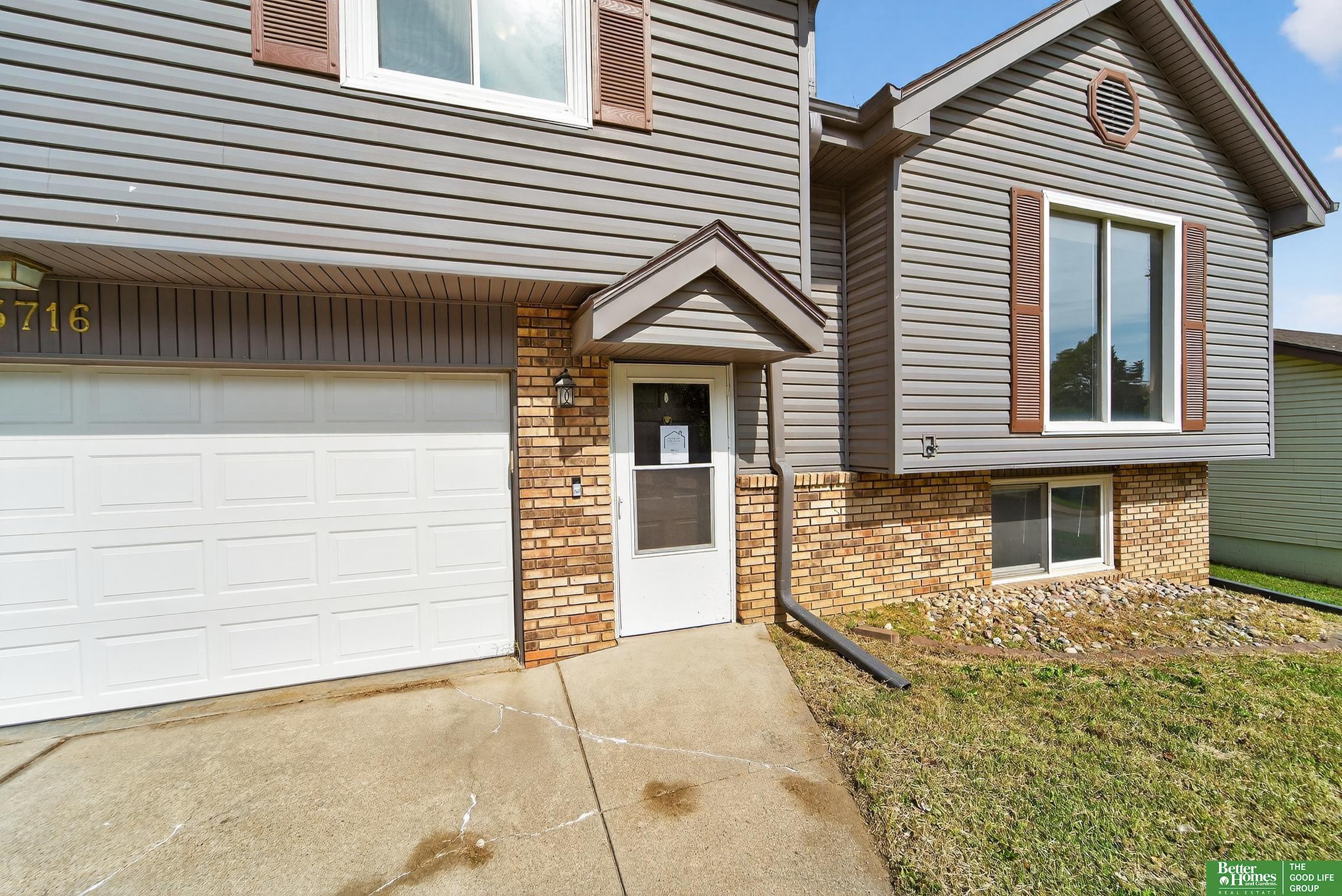 3716 Lookingglass Drive