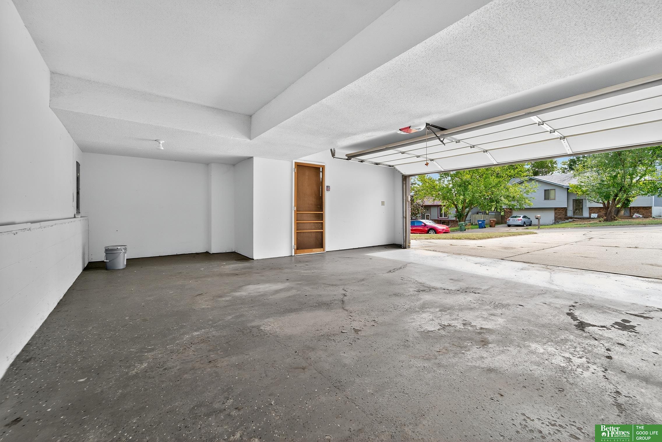 3716 Lookingglass Drive