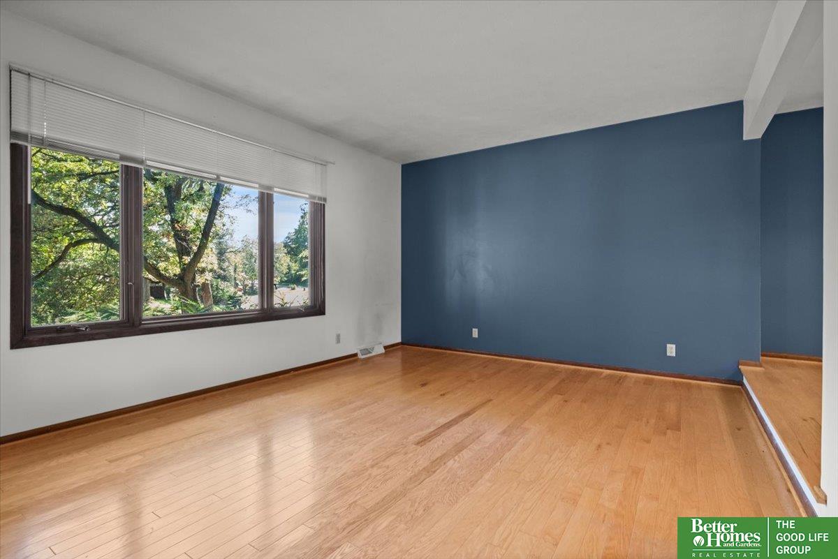 9242 Raven Oaks Drive