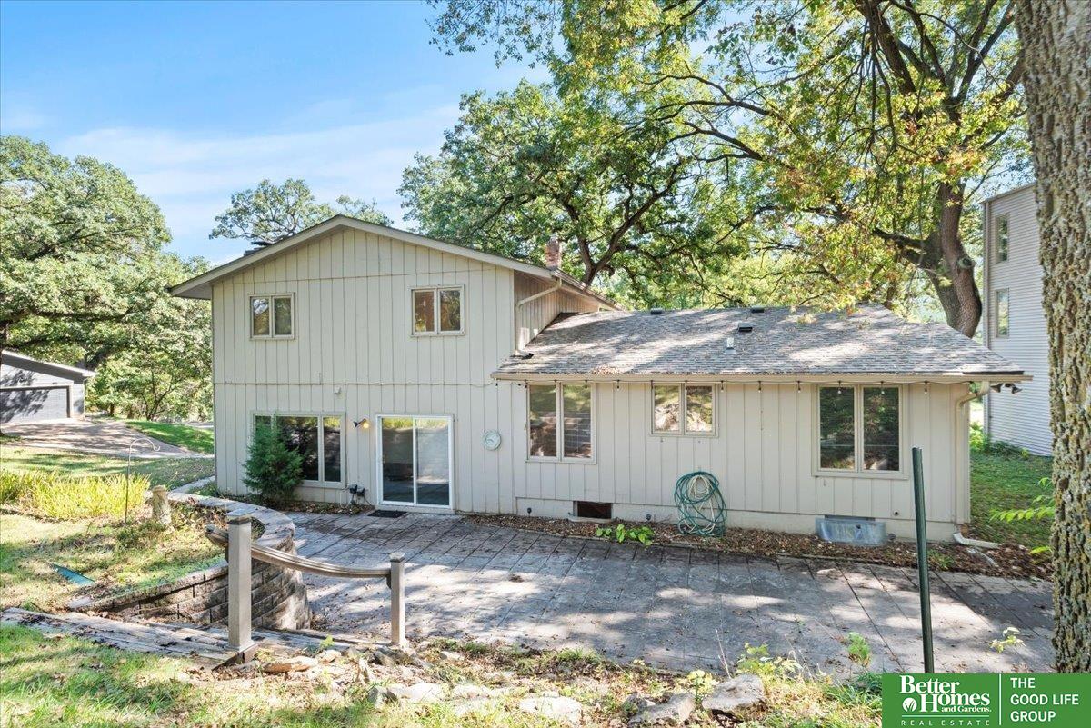 9242 Raven Oaks Drive