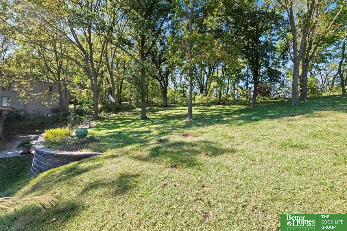 9242 Raven Oaks Drive