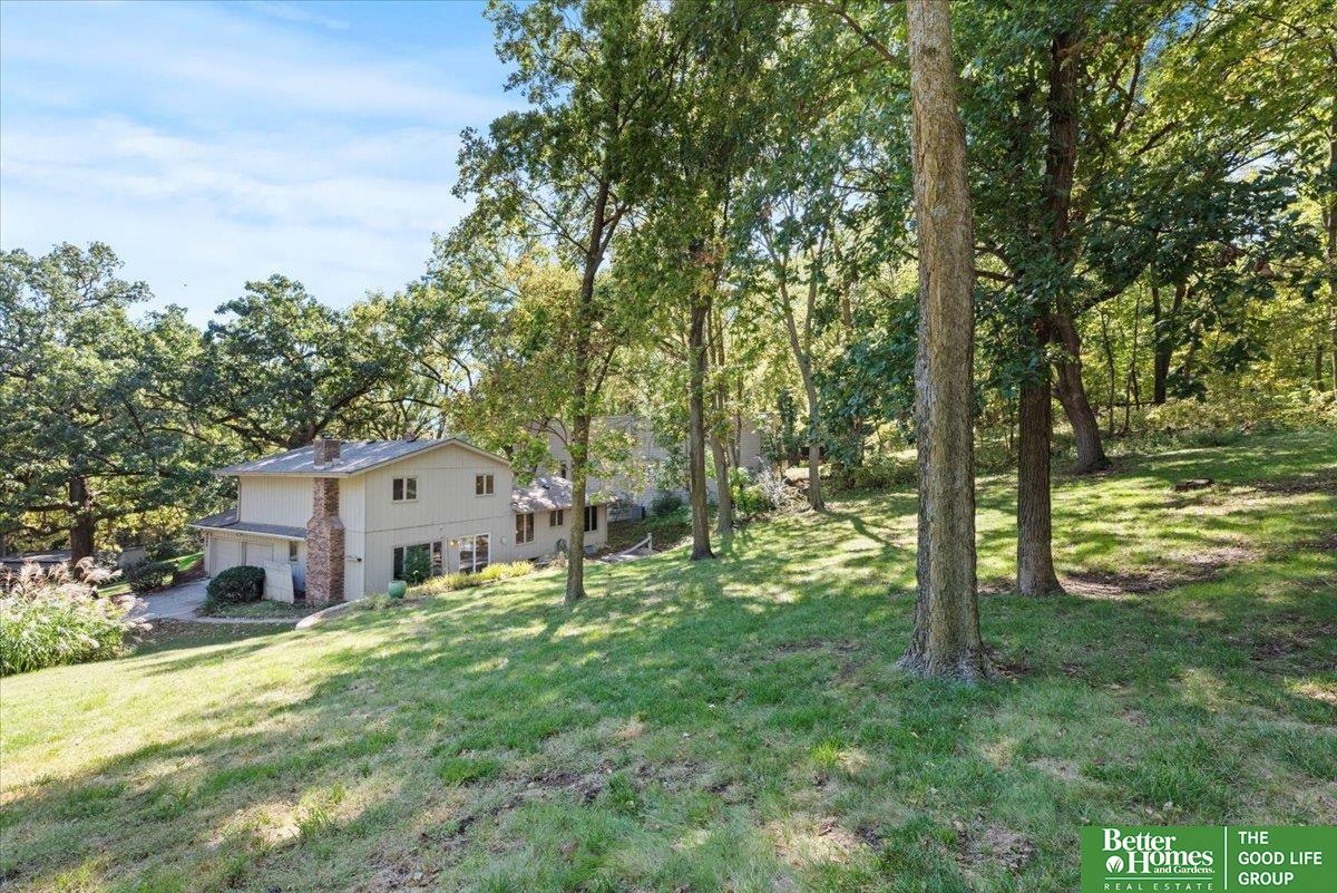 9242 Raven Oaks Drive