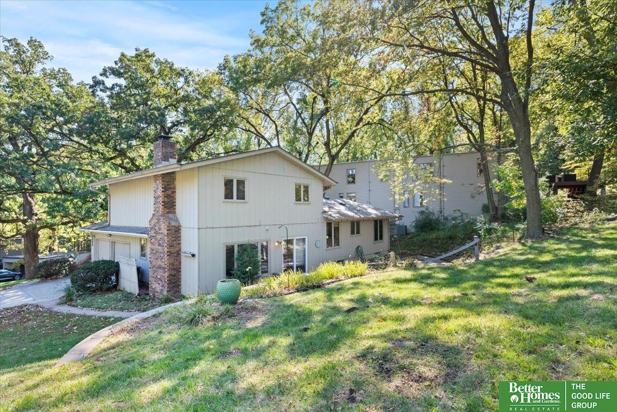 9242 Raven Oaks Drive
