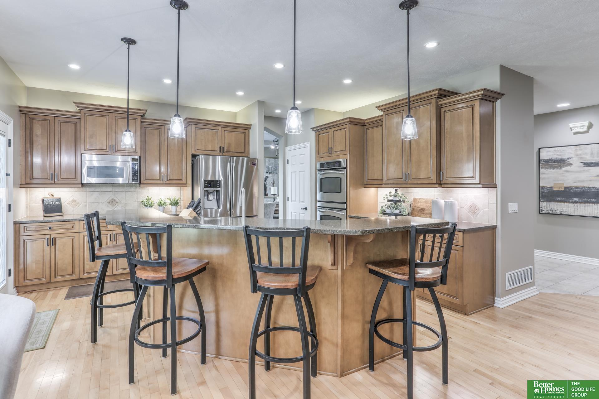 1012 S 197th Circle