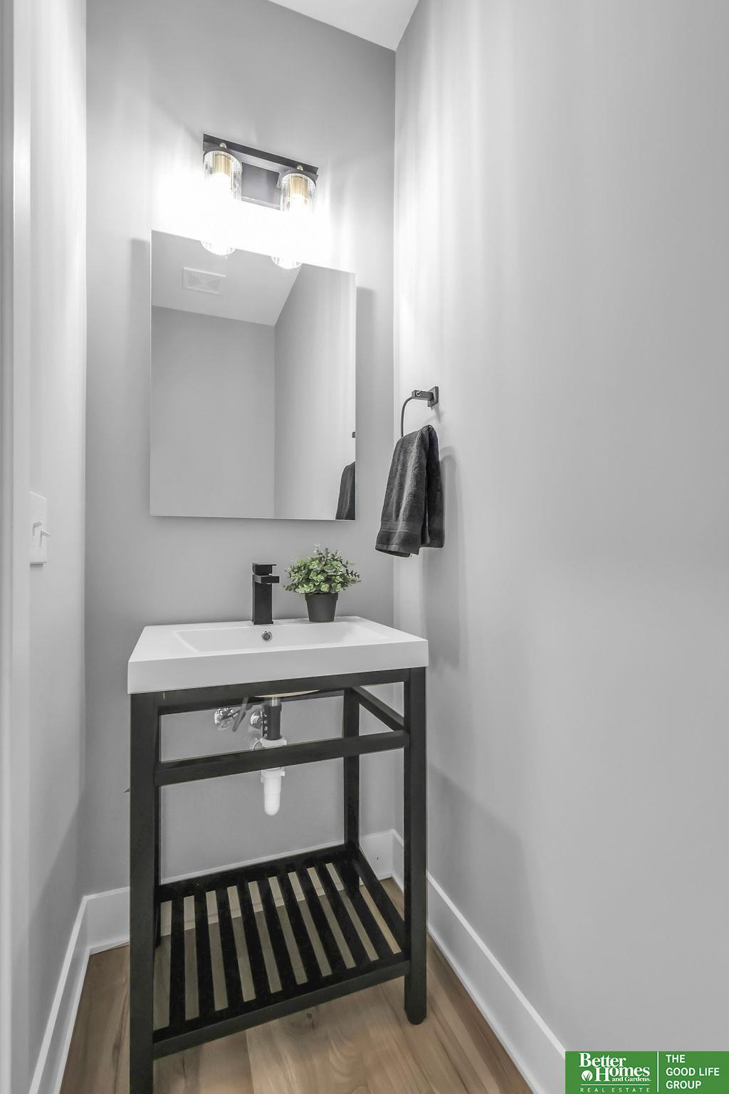 8108 S 184 Terrace