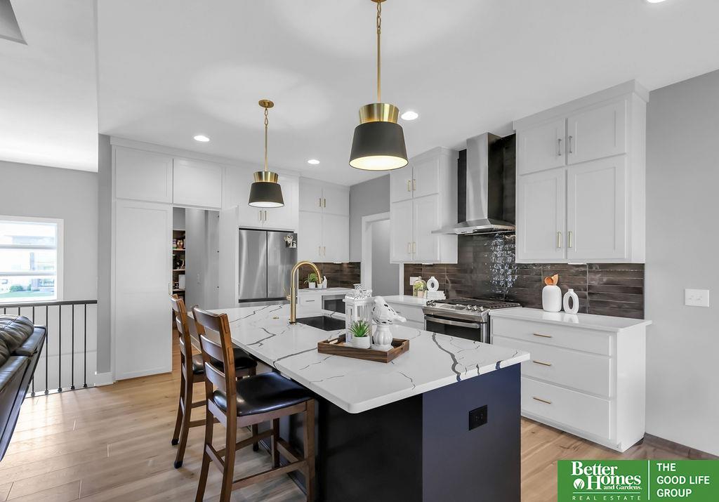 8108 S 184 Terrace