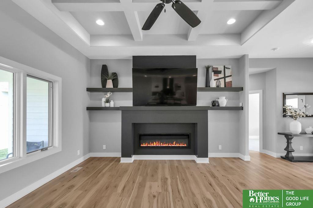 8108 S 184 Terrace