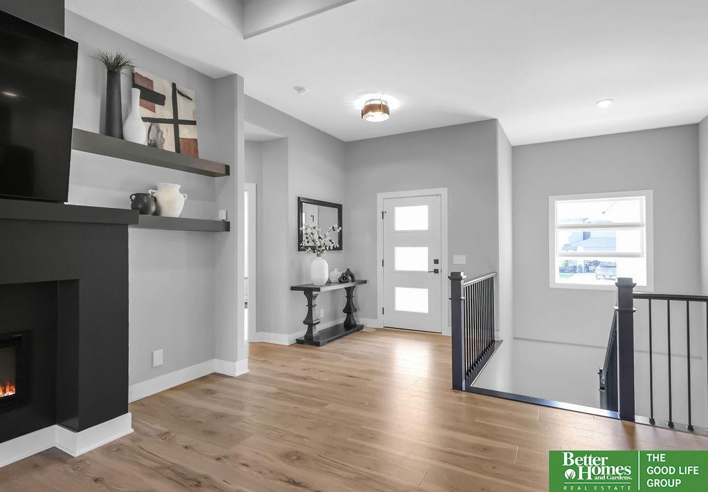 8108 S 184 Terrace