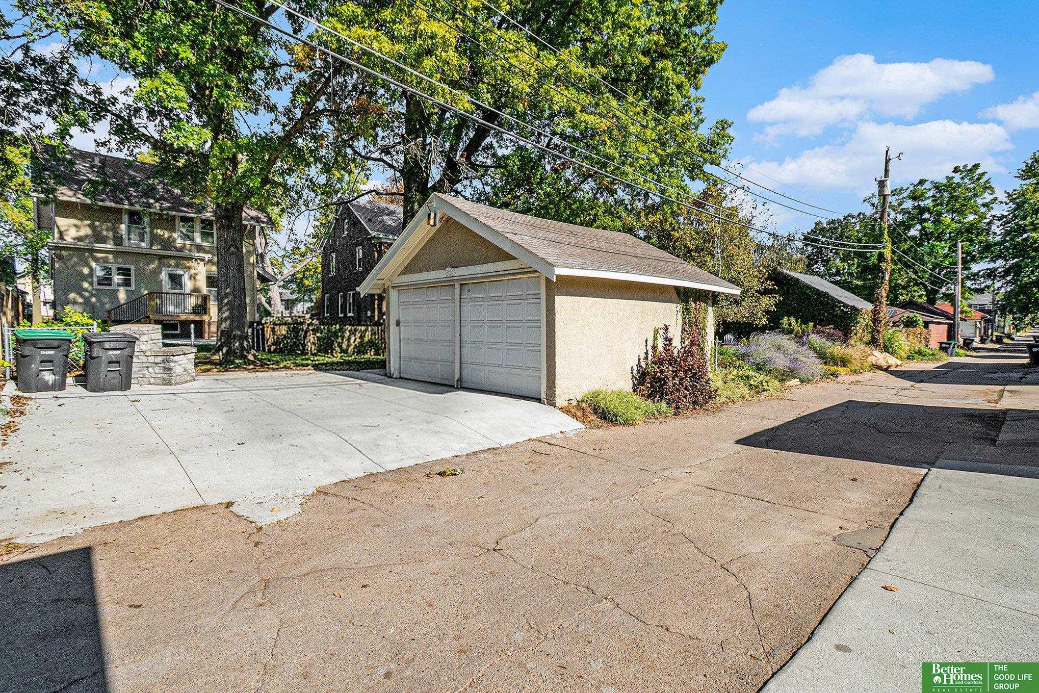 3563 Woolworth Avenue