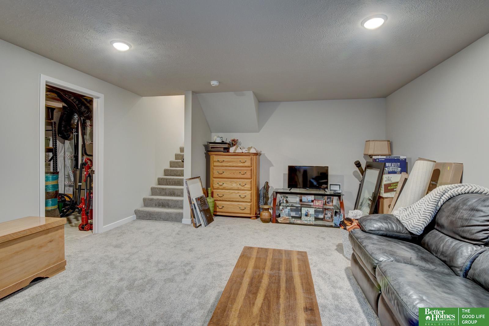 12006 S 107 Street