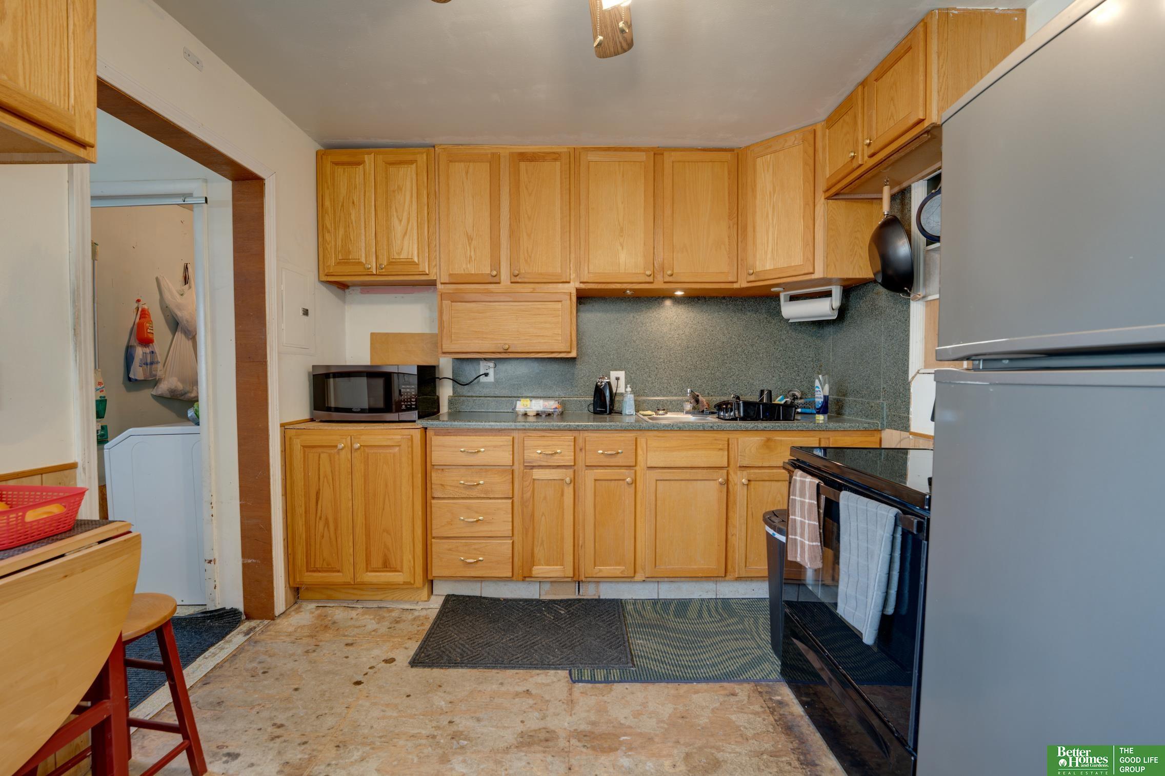 7106 S 69th Street