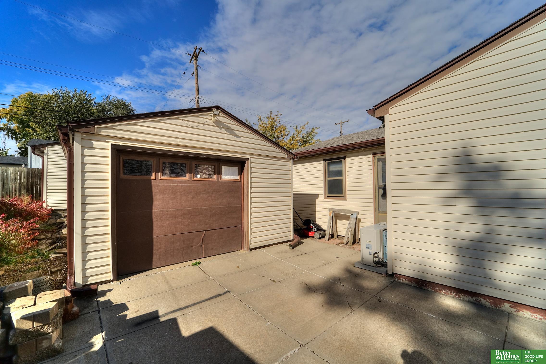 7106 S 69th Street