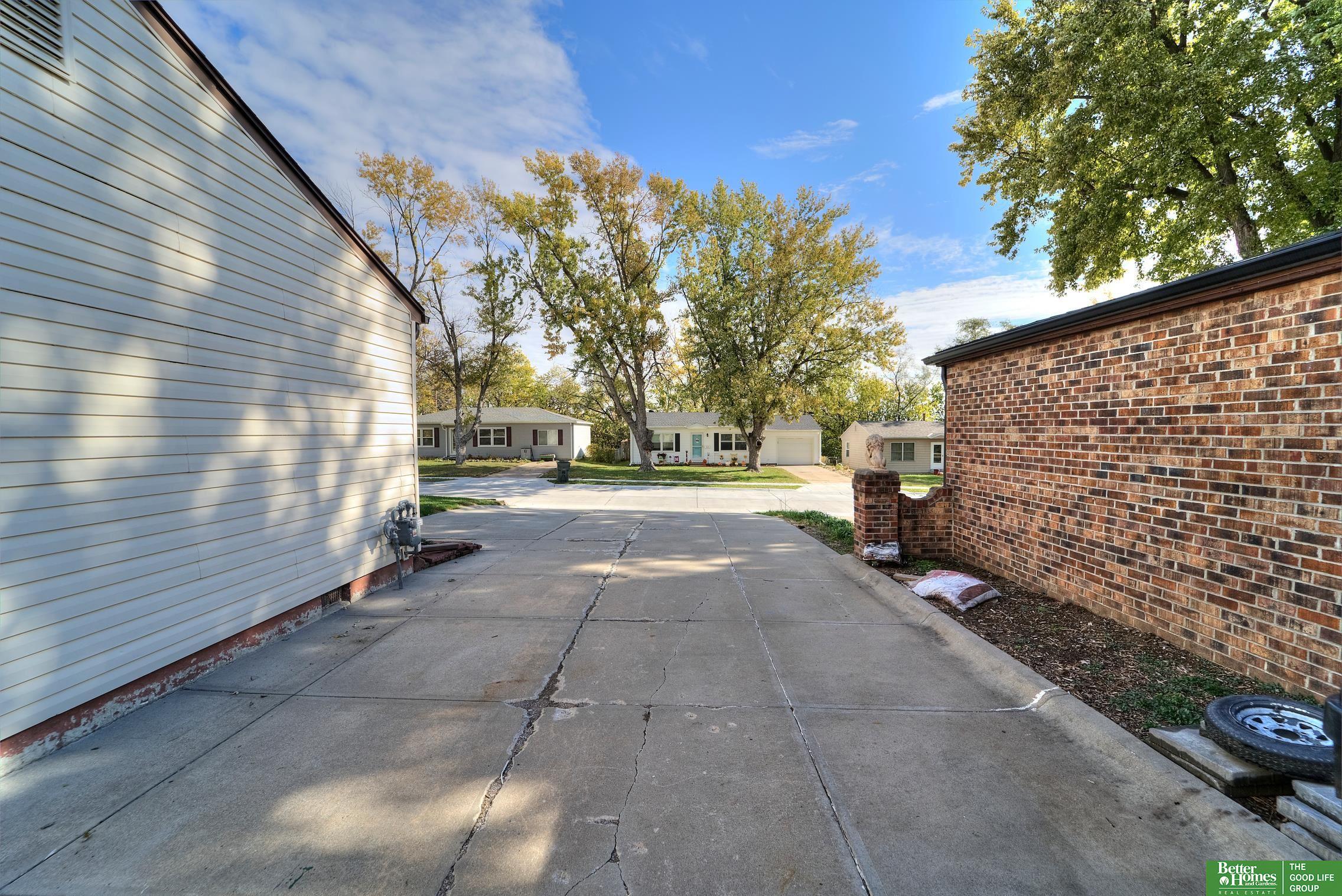7106 S 69th Street