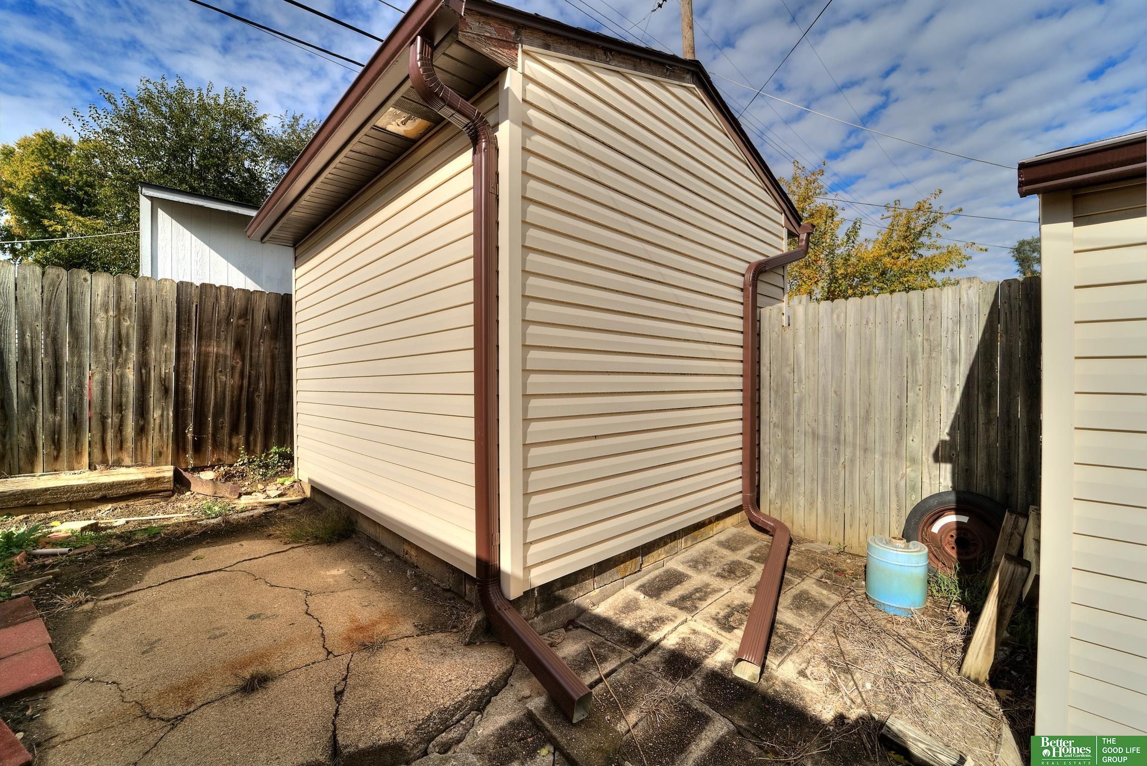 7106 S 69th Street