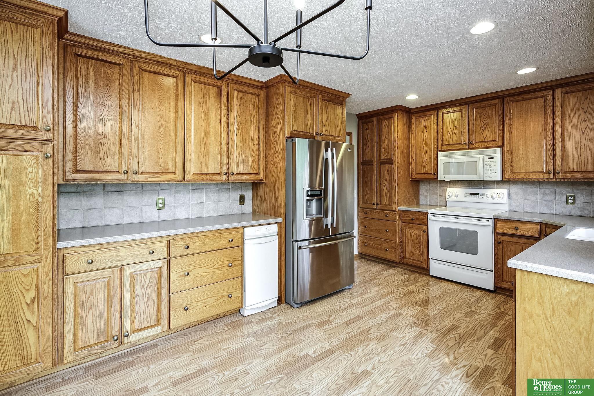 647 S 124th Street