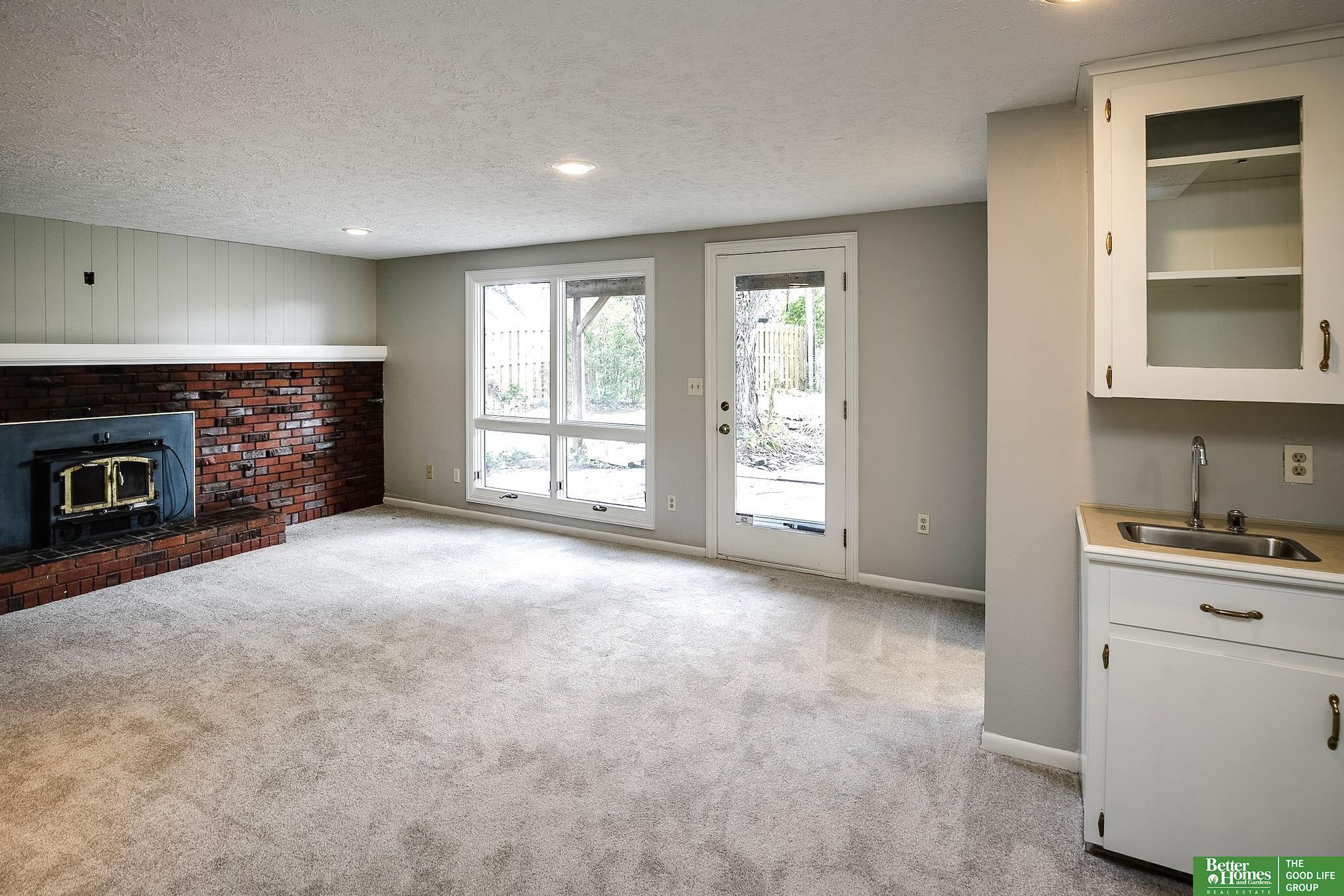 647 S 124th Street