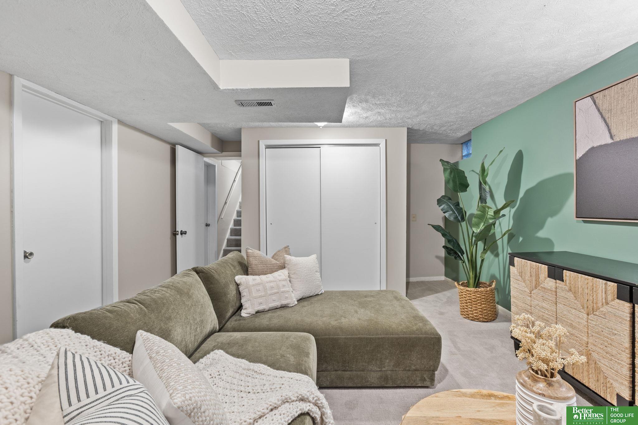 4551 Walnut Street