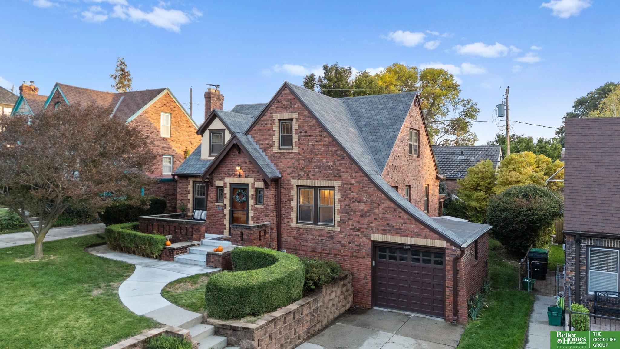 4551 Walnut Street