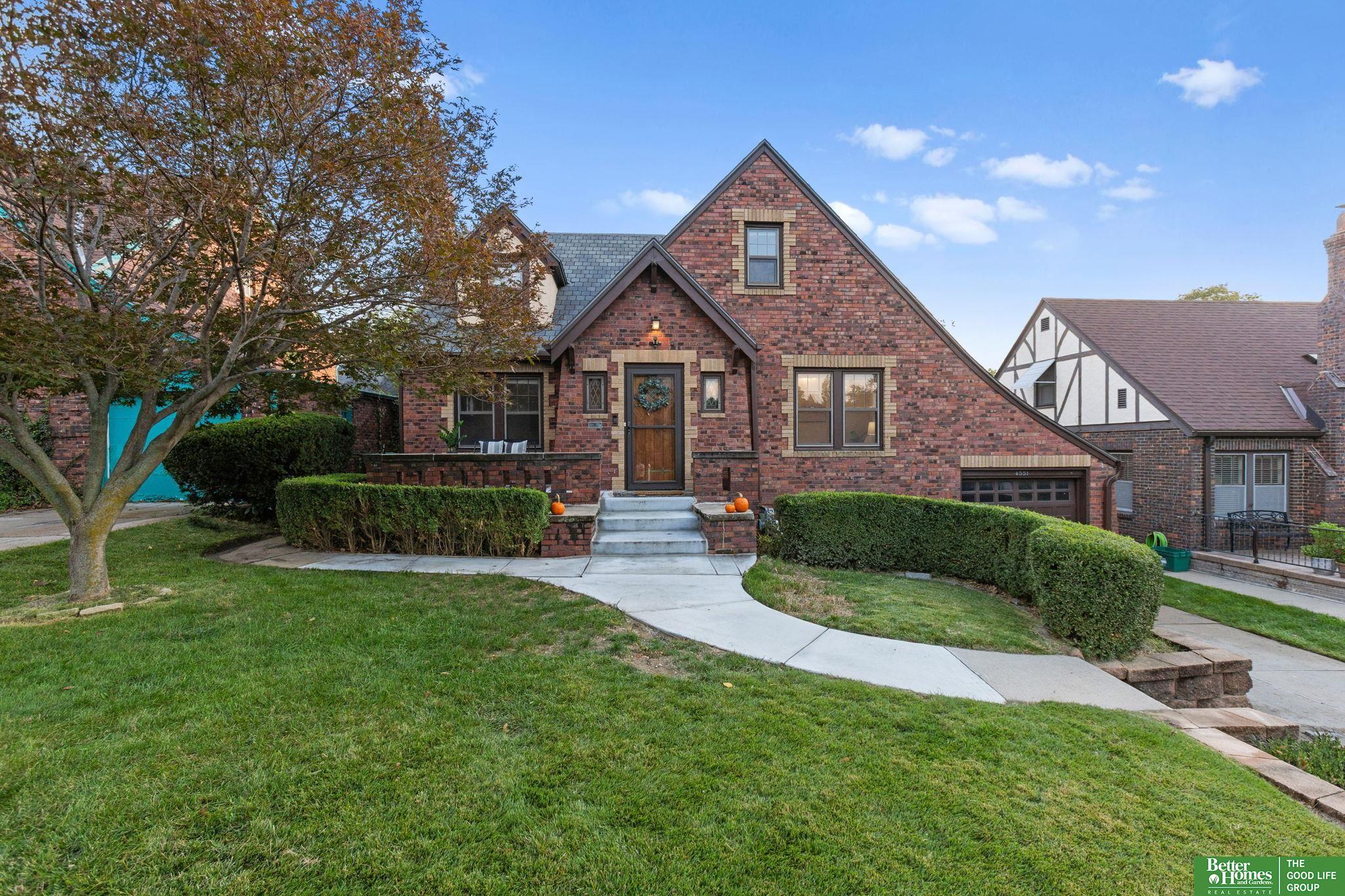 4551 Walnut Street