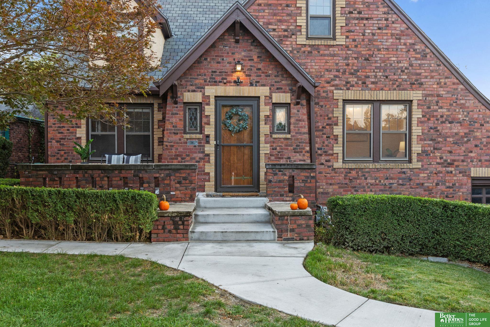 4551 Walnut Street