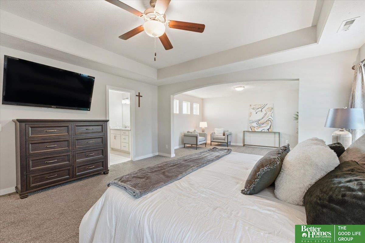 19752 Greenleaf Circle