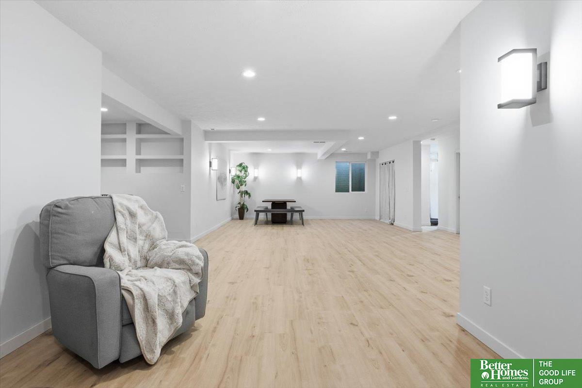 19752 Greenleaf Circle